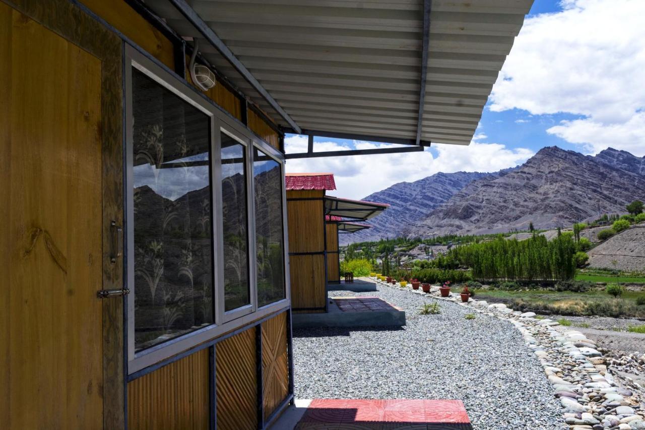Neryok'S Indus View Hotel Chimre Exterior foto
